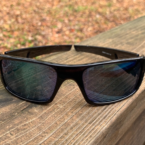 SOLD! OAKLEY SUNGLASSES for men black with green jade lenses BRAND NEW IN BOX! - Picture 4 of 13